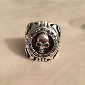 Skull shield Biker ring